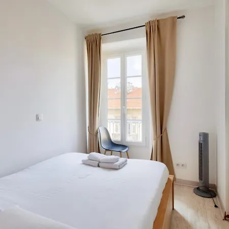 Lovely 1 Bedroom Flat In The Heart Of * 尼斯