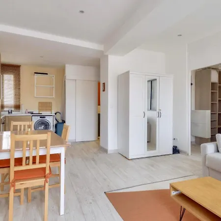 公寓 Lovely 1 Bedroom Flat In The Heart Of *