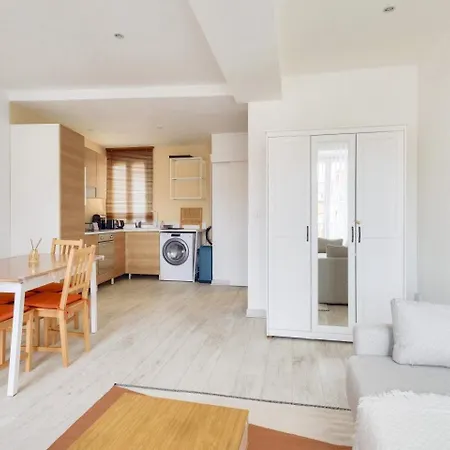 Lovely 1 Bedroom Flat In The Heart Of 尼斯